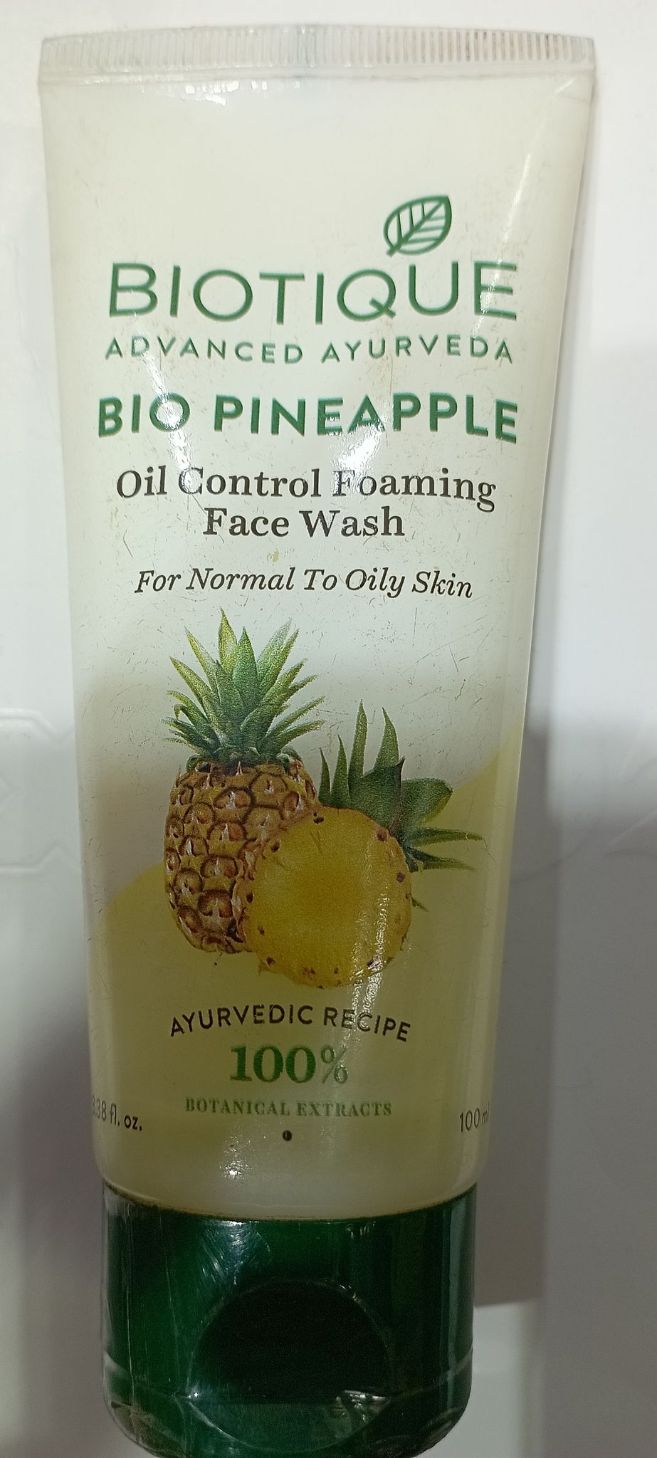 BIOTIQUE ADVANCED AYURVEDA BIO PINEAPPLE FACE WASH 100 ML 