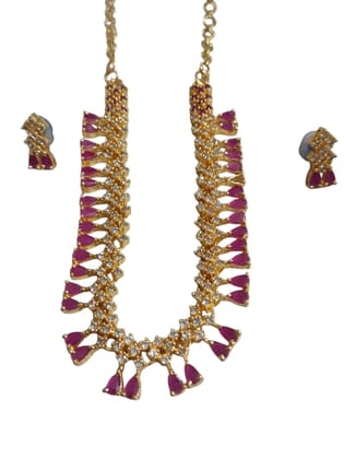 Elegant Gold Plated Jewellery Set