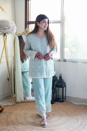 Pastel Green Thread Work Cordset-One size