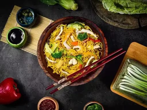 Chicken Hakkka Noodles
