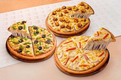 3 Medium Veg Pizza