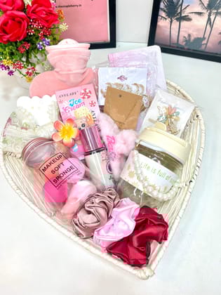 Valentines Day Hamper | Valentine Day Hamper for girls