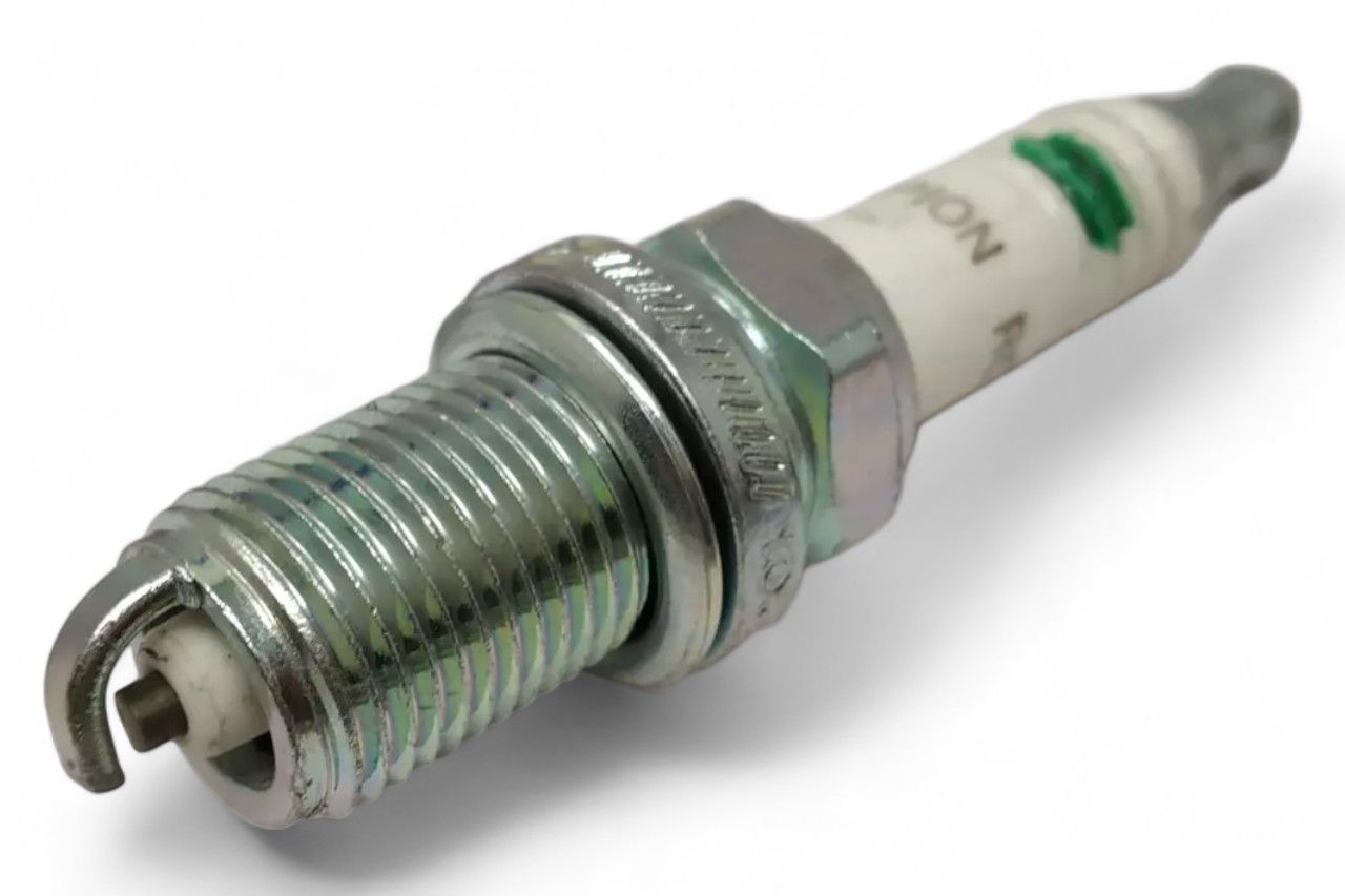 Champion Spark Plug AV995291