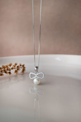 Infinity Bow With Pearl Sterling Silver Pendant-With Chain / Silver