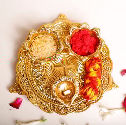 DreamKraft Metal Pooja Thali with Diya for Pooja