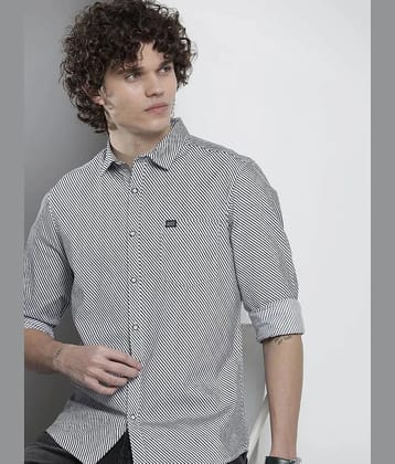 The Indian Garage Co Men Regular Fit Vertical Stripes Casual Shirt - None