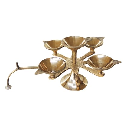 Brass Table Decor Star Deepak, Oil Lamp  - Unique Brass Oil Lamp for Home D�cor, Height : 3.6 Inch (FMAS628 A)