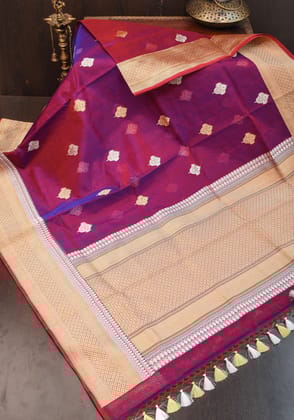 Pure Banarasi Kora Silk Saree in Dual Tone Purple Red with Golden Borders | SILK MARK CERTIFIED