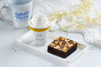 Vanilla Ice Cream + Walnut Brownie