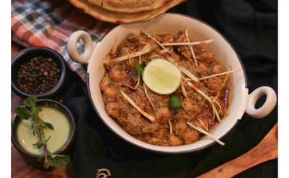 Pindi Chana (Medium Spicy)