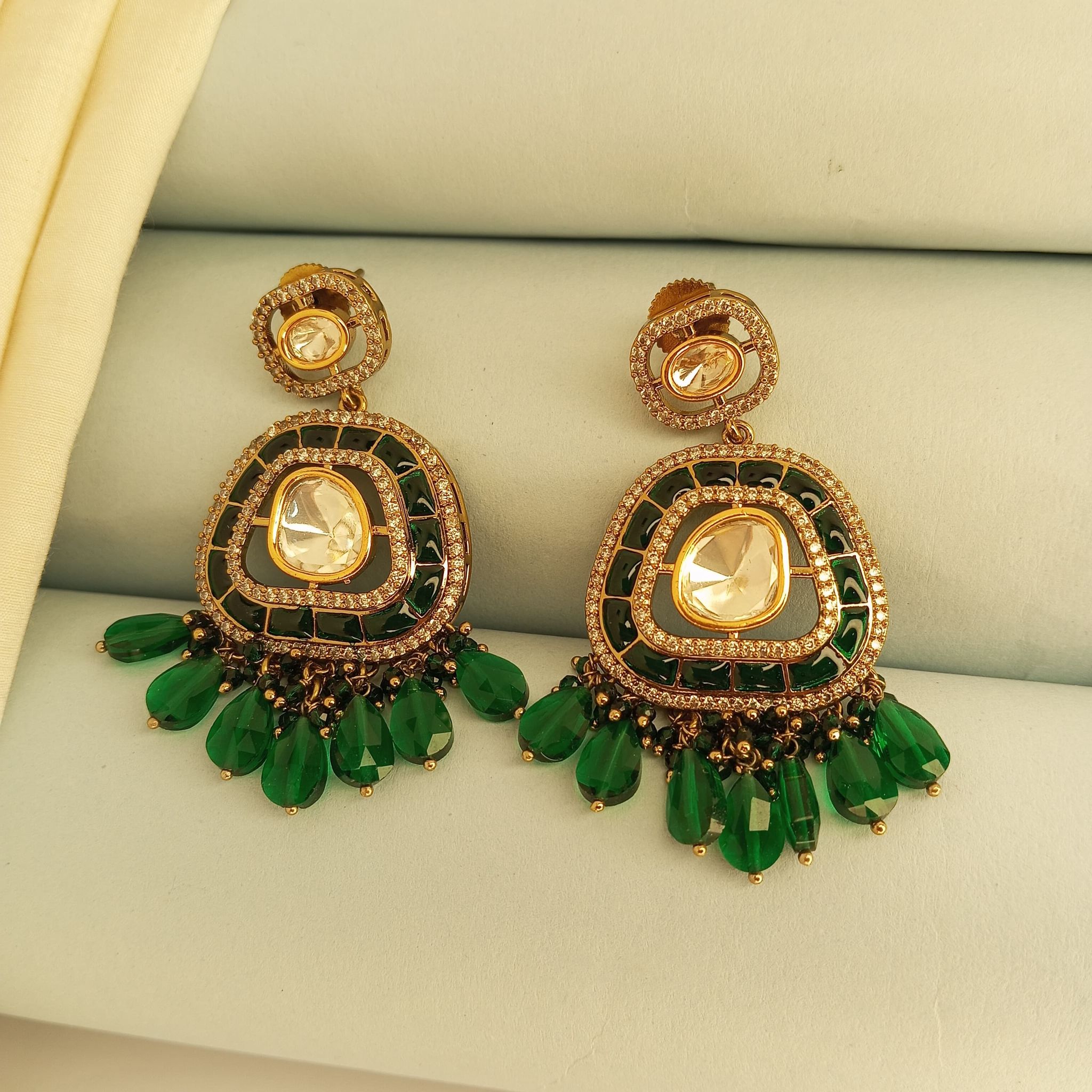 Victorian Polki emrald dangle earrings