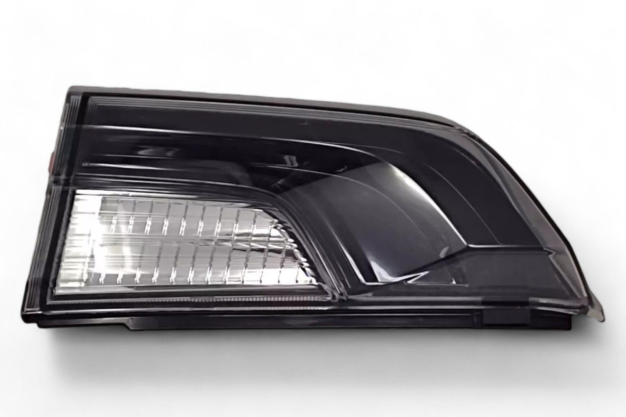 Lumax Rear Tail Lamp (Trunk Side) - RH AV986974