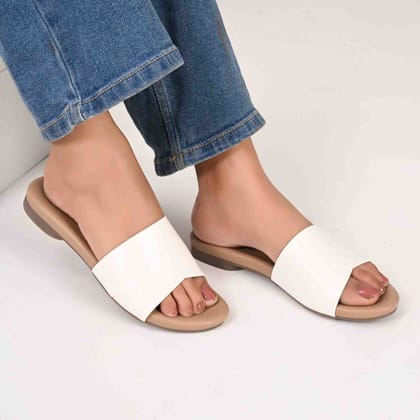 Moana Flats-White / 36