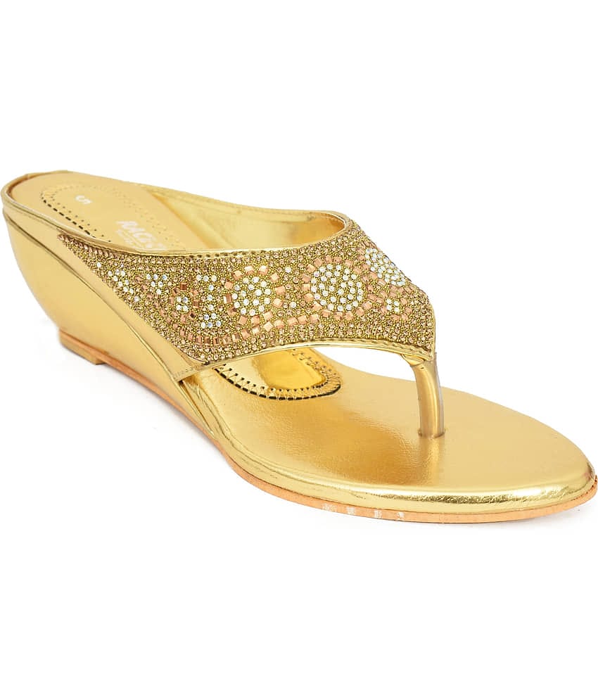 Racecourse - Gold Women's Slip On Heels