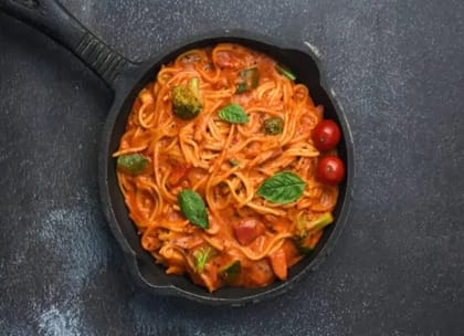 Veg Pink Sauce Pasta