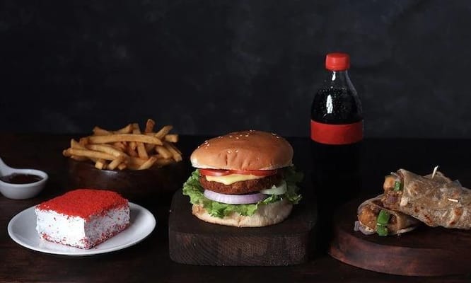 Kouzina Kafe - The Food Court