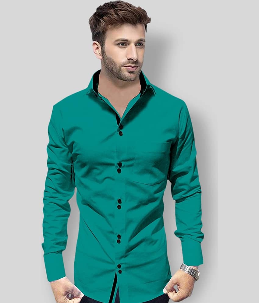 P&V - Green Cotton Blend Slim Fit Men's Casual Shirt (Pack of 1)