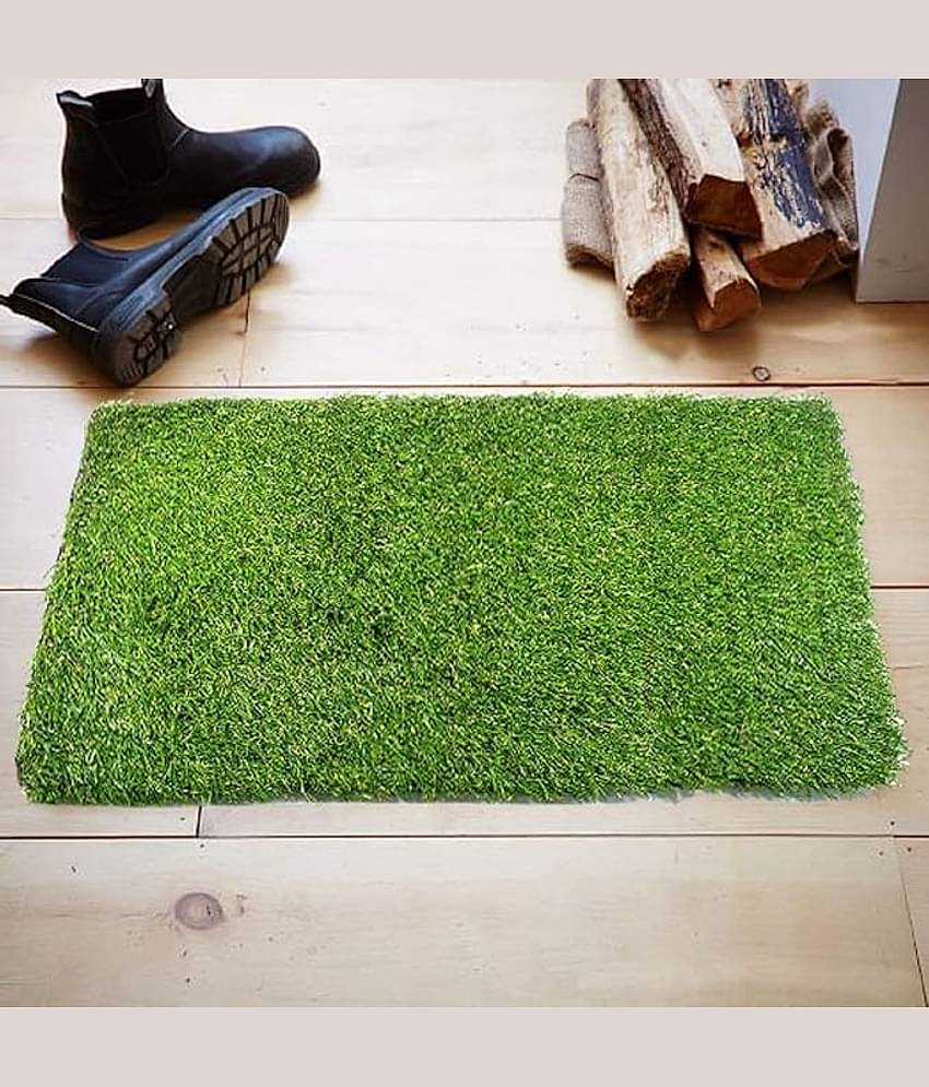Revexo - Anti-skid Plastic Door Mat ( 40 X 60 cm ) Single - Green