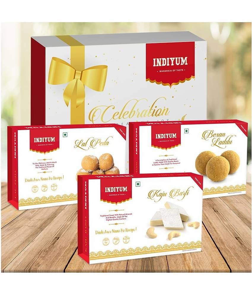 Indiyum Indian Sweet Mithai Combo Gift Hamper Kaju Barfi 200g Lal Peda 200g Besan Laddu 200g