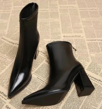 Nova Pointed Toe Block heel boot