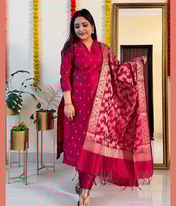 kedar fab Women Banarasi Self Design Straight Kurti With Pants ( Pink )
