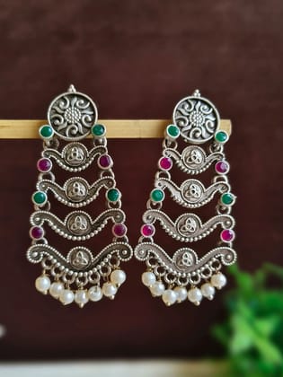 🔹 Three-Line Silver Dazzle Danglers for Glam Looks | Sarichka Fashion-Red+Green
