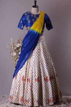 OUT STANDING WEDDING WEAR LEHENGA CHOLI - AE-1024