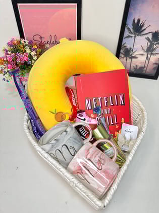 Wedding gift hamper | Anniversary hamper for couple