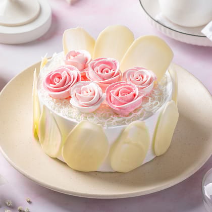 Rosy White Forest Cake Half Kg