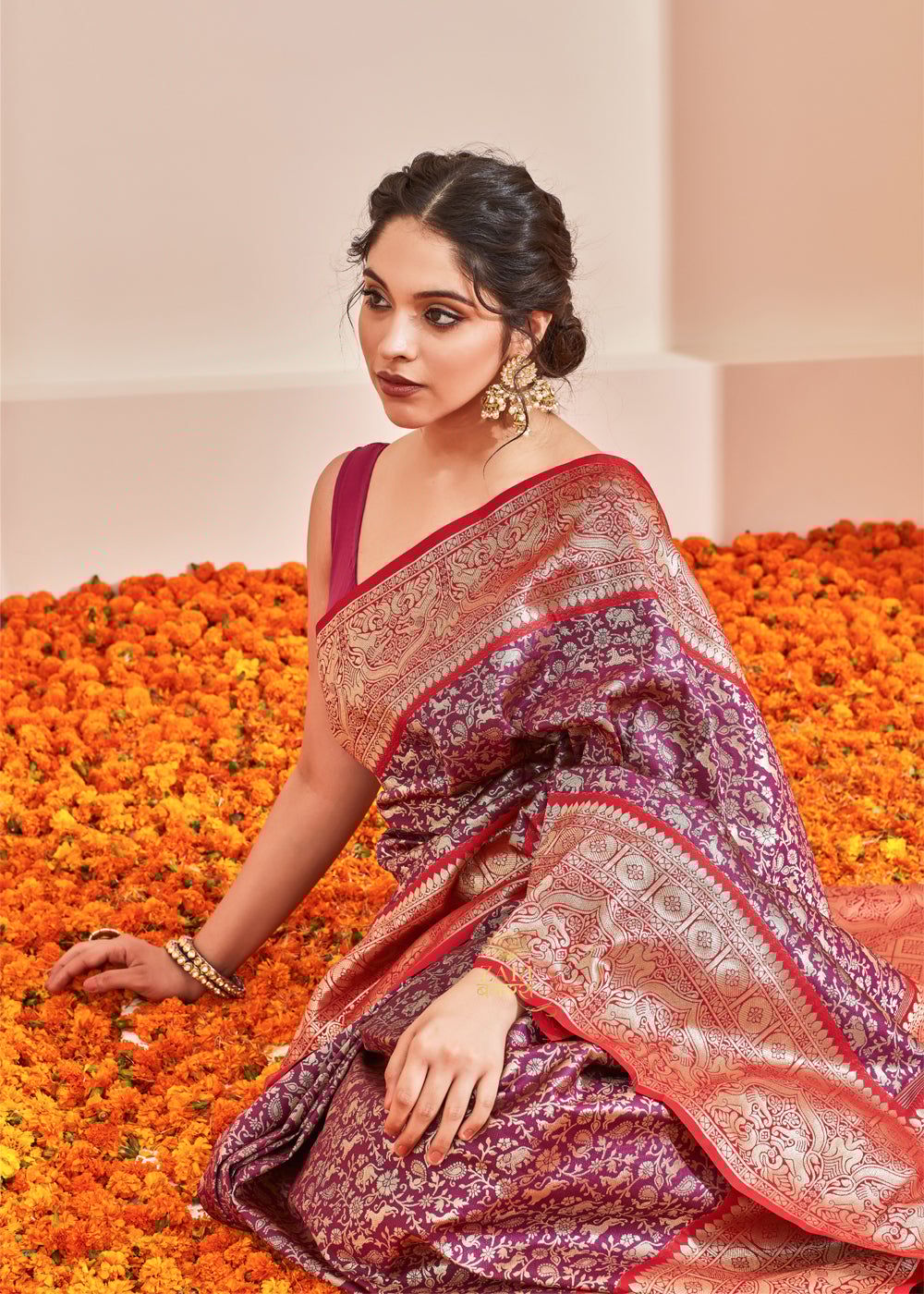 Vanya : Shikargah Kanjivaram Saree In The Shades Of Purple And Red
