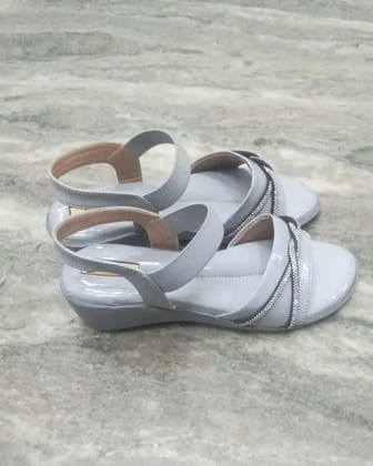Ladies fancy half heels