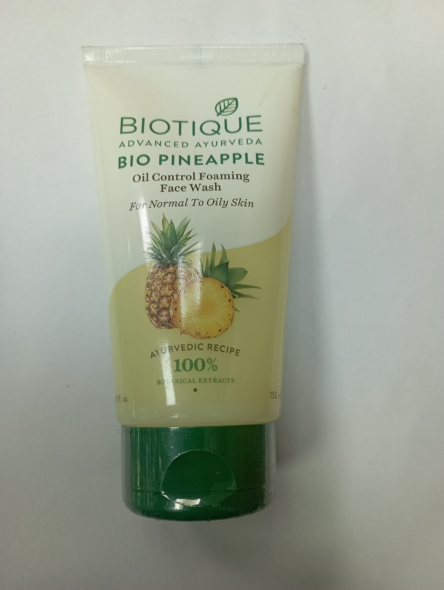 Biotique Advanced ayurveda Bio pineapple Oil control foaming Face wash For normal to oily skin Ayurvedic recipe 100% Botanical extracts 