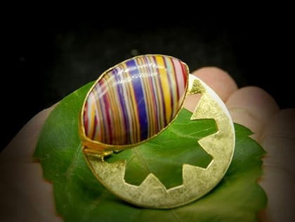 Women Gold-Toned Multicolored Agate Finger Ring