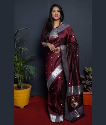fab woven Art Silk Woven Design Banarasi saree With Unstitched Blouse Piece ( Maroon )