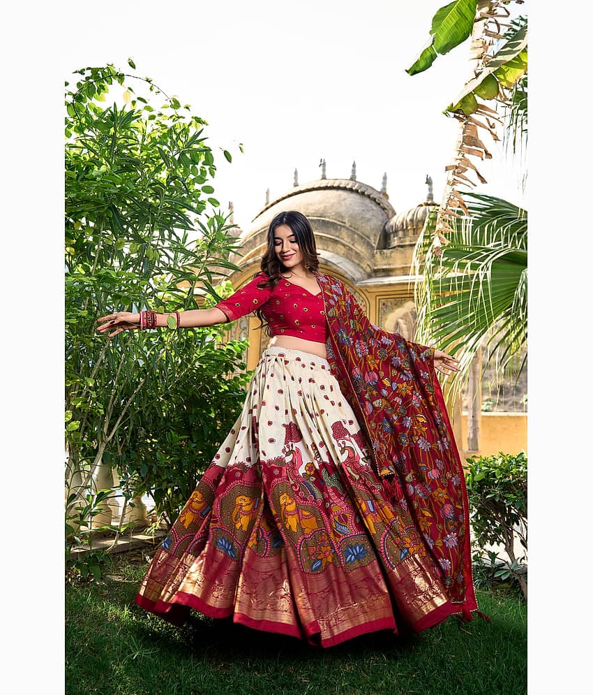 THE PRIVATE LABLE Women Tussar Silk Flared Semi Stitched Lehenga Choli ( Red )