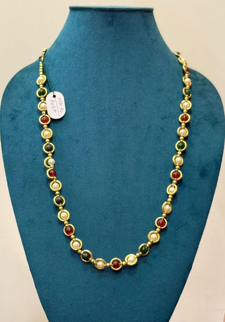 singal strand golden frame chain necklace with tricolour pearl and stone combo