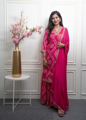 Zari  Bordered Kurta with Sharara Dupatta-M