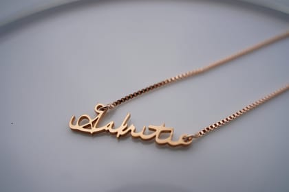 Personalized Cursive Name Necklace-Gold