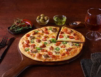 Fiery Spicy Chicken Cheese Burst Pizza [10" Large]