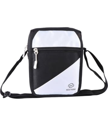 Nice Purse Black Colorblocked Messenger Bag