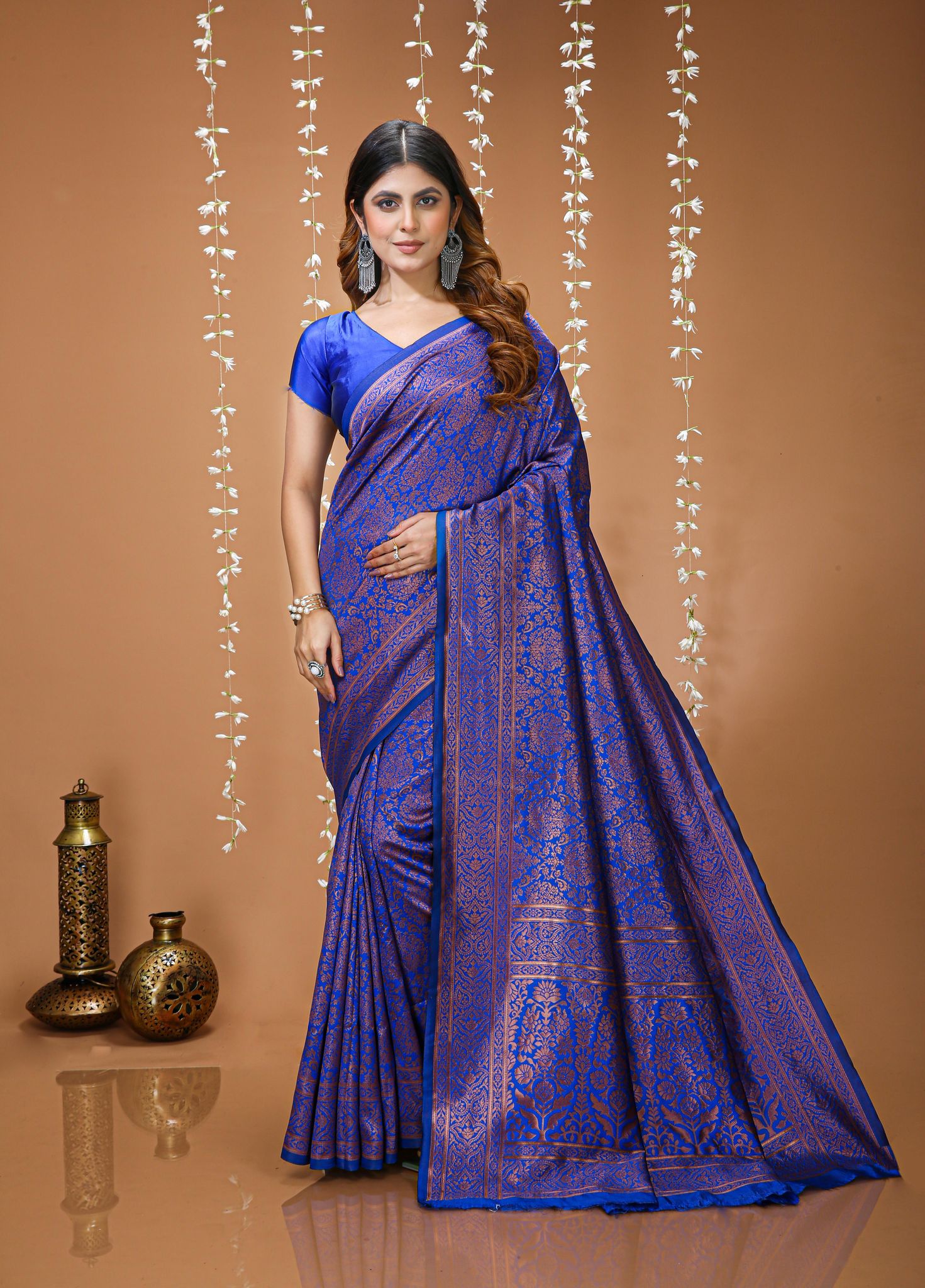 Lichi Silk Saree With Jacquard Border Pan