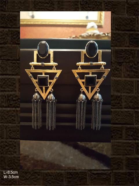 Brown kundan work leaf shaped bead in half pearl and brown bead string