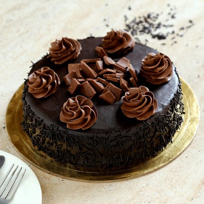 Truffle Delight Cake Half Kg