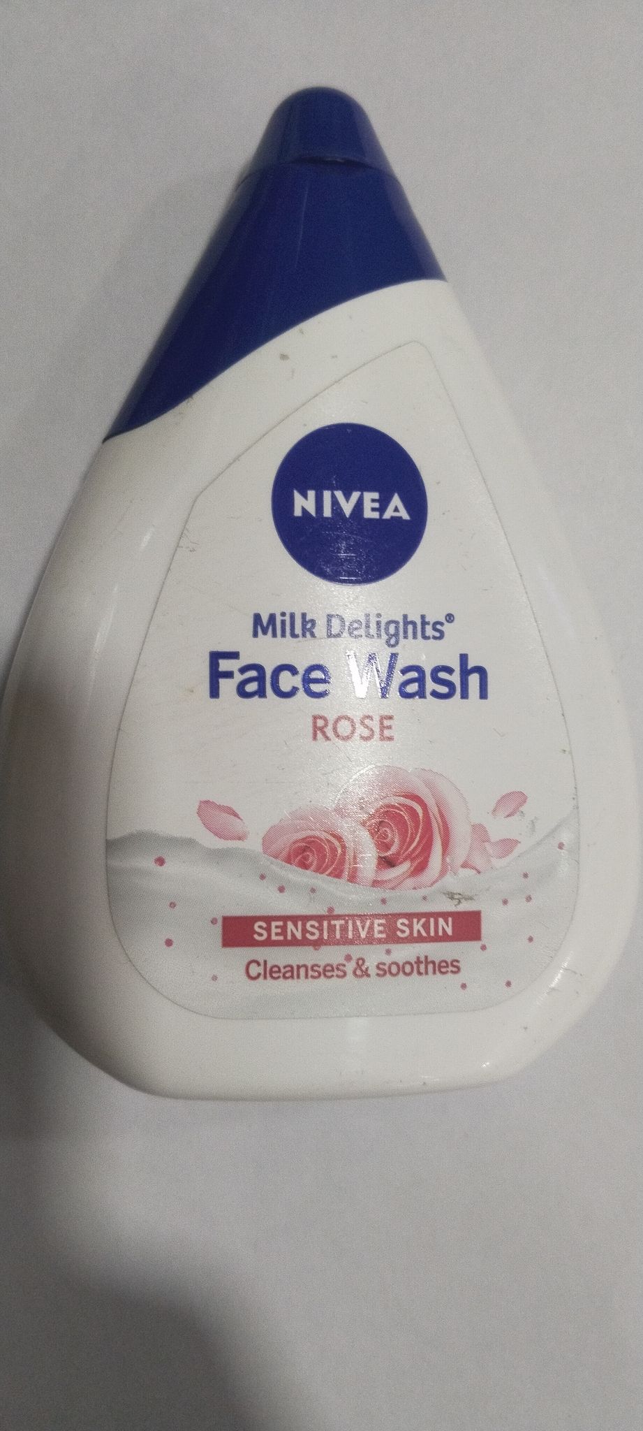 Nivea Milk delights Face wash Rose 