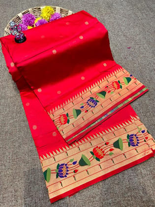 Payal Lotus Border Paithani Soft Tana Silk Sarees