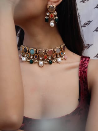 Tarini Multicolored Kundan Choker Necklace Set-Multicolored