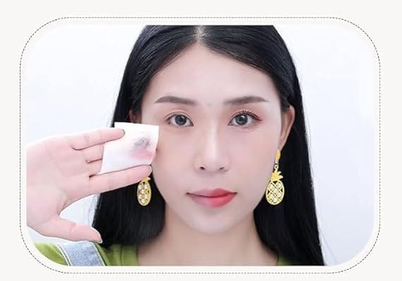 Green Makeup Removing Disposable Wipes Gentle and Effective