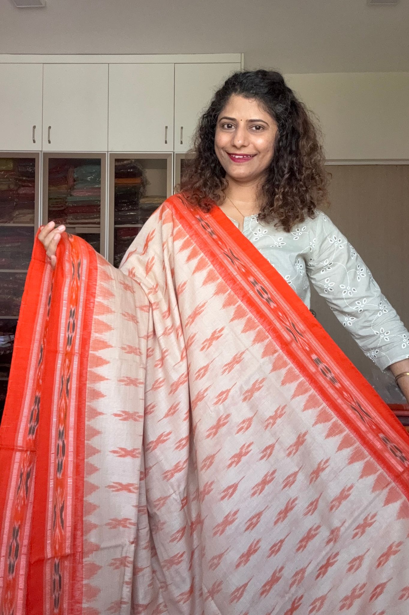 Odisha Ikkat Khandua Cotton Saree- Beige-Orange