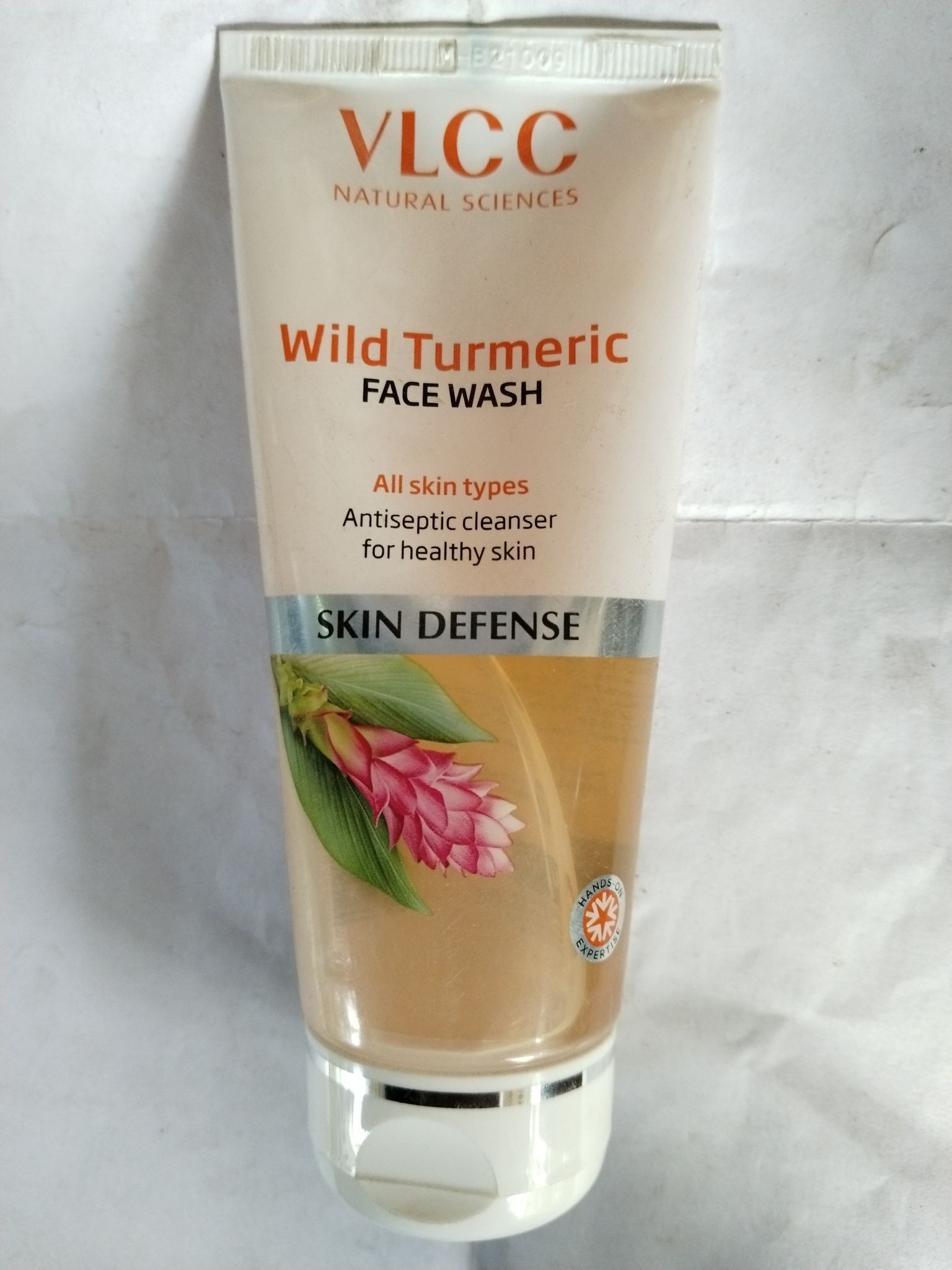 Vlcc Wild turmeric Face wash Skin defense Antiseptic cleanser For healthy skin 
