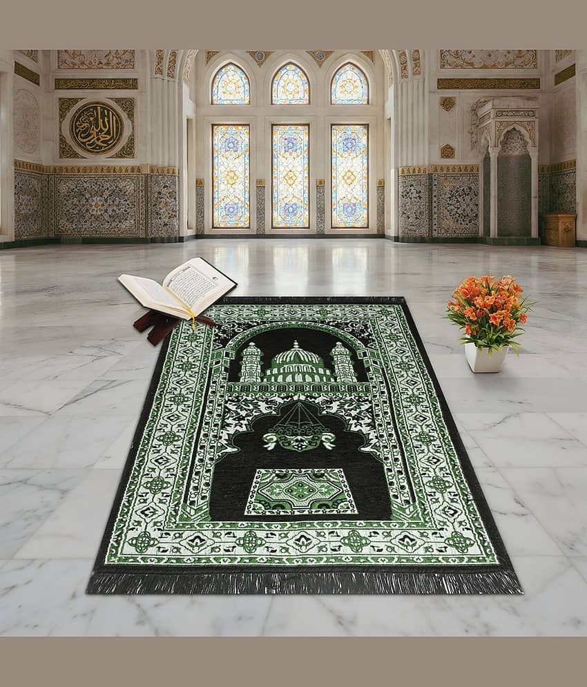 FURNISHING HUT Green Single Regular Velvet Prayer Mat ( 110 X 70 cm )